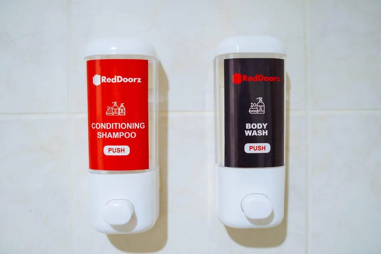 Reddoorz Premium @ Korea Town Angeles City 4*,