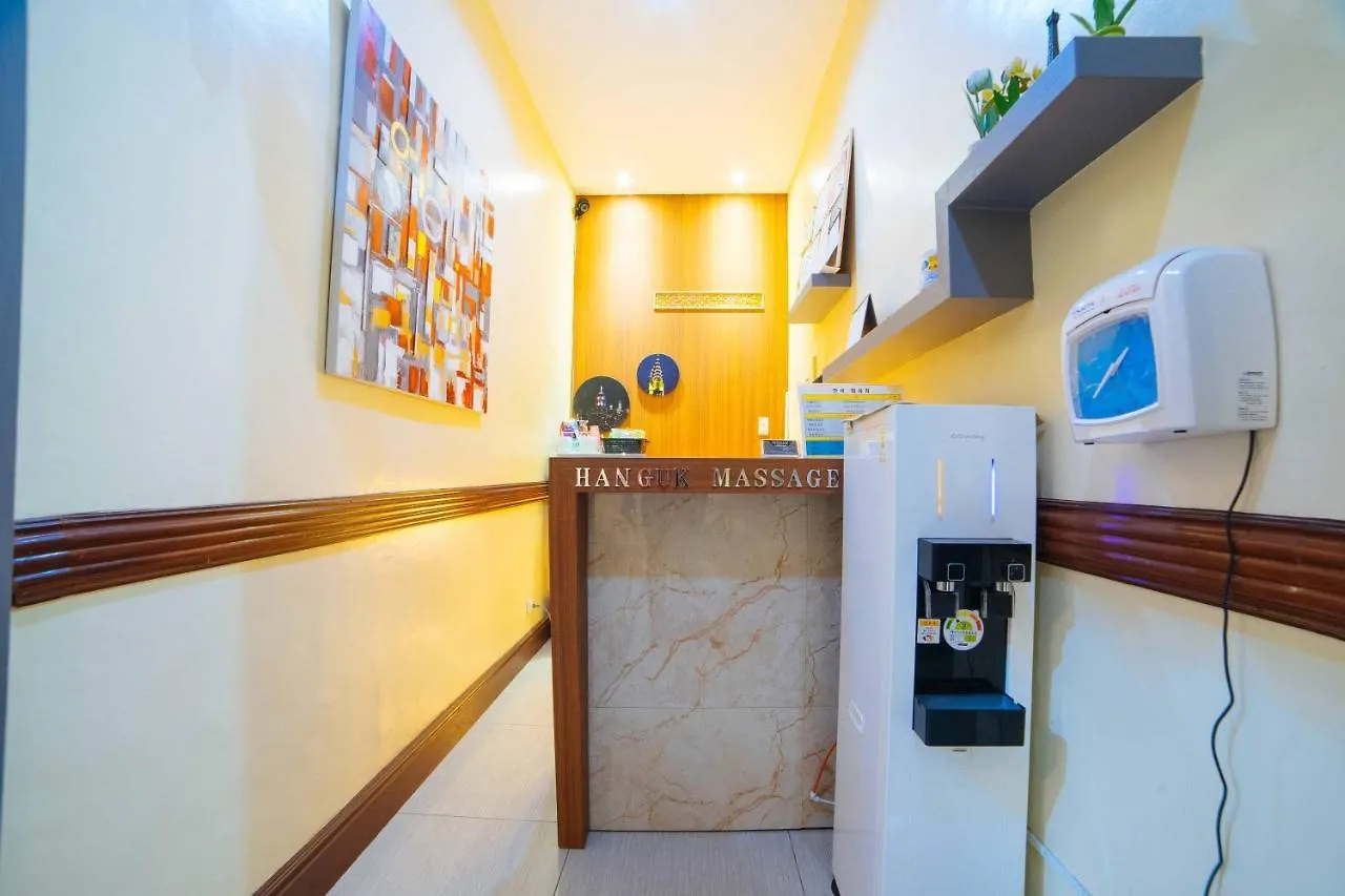 **** Hotel Reddoorz Premium @ Korea Town Angeles City Philippines
